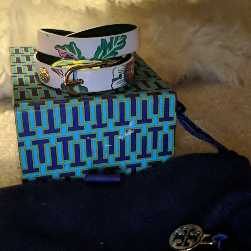 Tory Burch Happy Times Reversible Wrap Bracelet